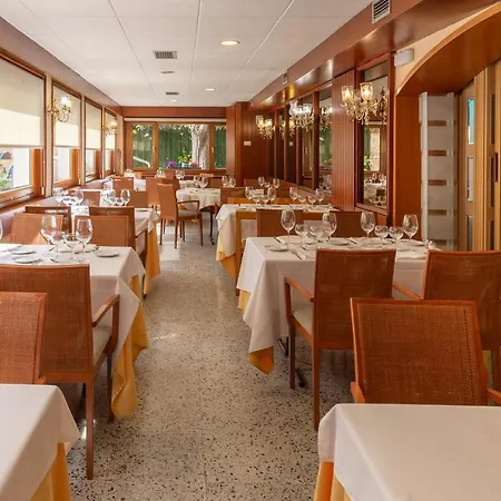 Hotel Hospedium Restaurant Travé 3*