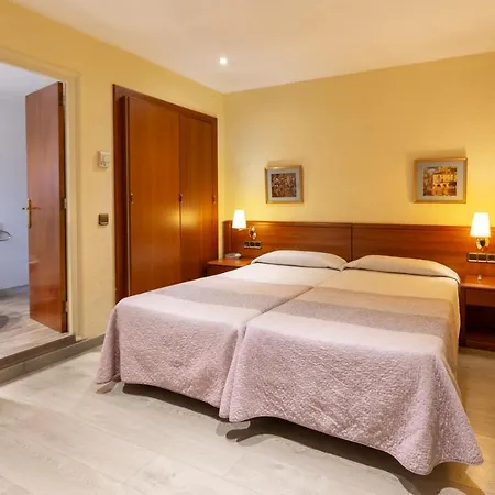 Hospedium Restaurant Travé 3* Figueres (Girona)