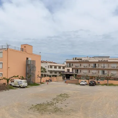 Hotel Checkin Trave 3*