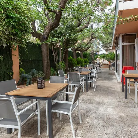 Hotel Checkin Trave Figueres (Girona)