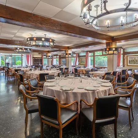 Hospedium Restaurant Travé Hotel 3*
