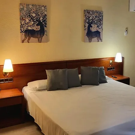 Checkin Trave 3* Figueres (Girona)