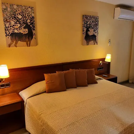 Checkin Trave 3* Figueres (Girona)