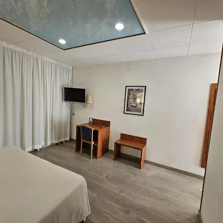 Checkin Trave 3* Figueres (Girona)