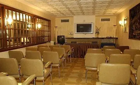 ホテル Checkin Trave フィゲラス