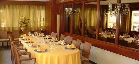 ホテル Checkin Trave 3*