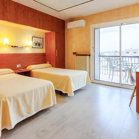 Trave Hotel