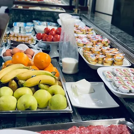 Checkin Trave ホテル フィゲラス