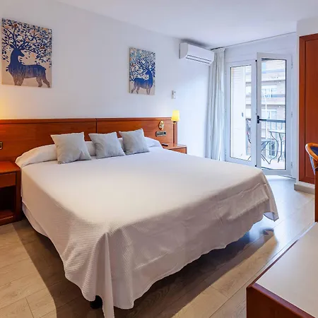 ホテル Checkin Trave