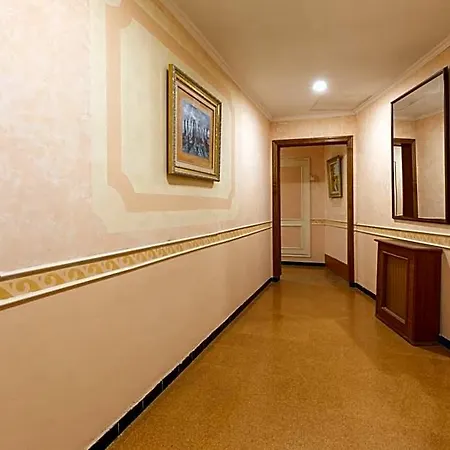Trave Ξενοδοχείο 3*