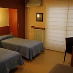 Trave Ξενοδοχείο 3*